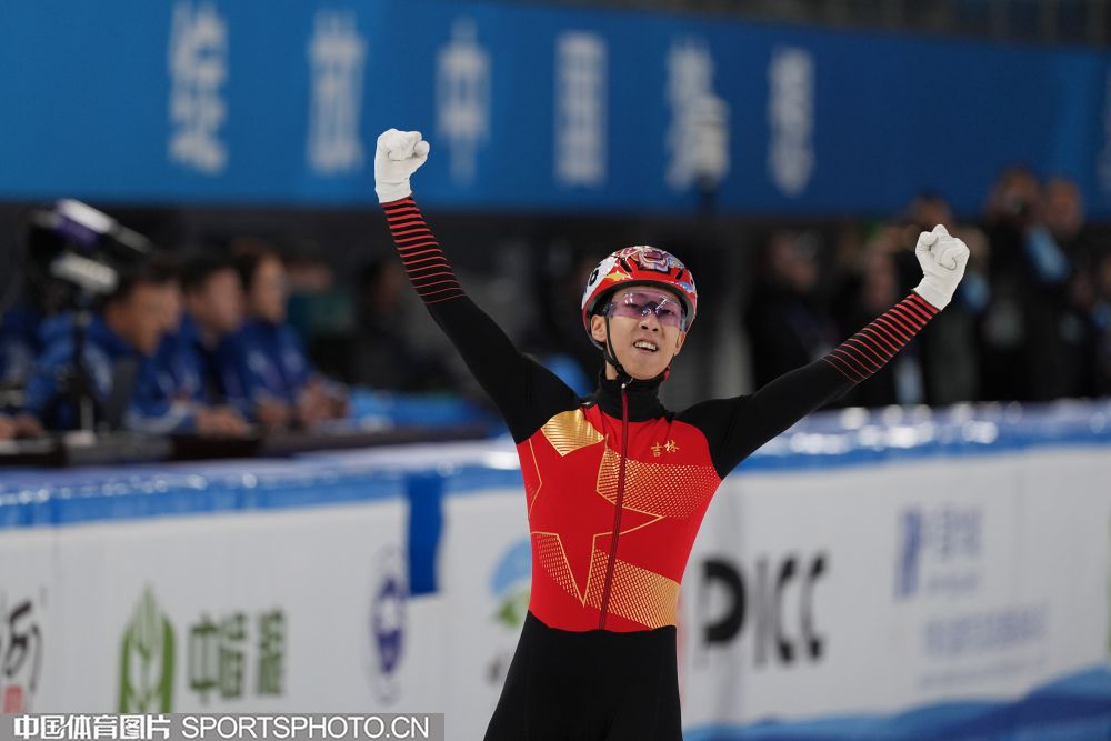 欧冠师徒对决首演，皇马主场迎战曼城